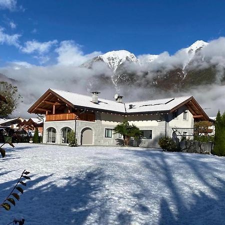 B&B Casa Il Sasso Pinzolo Exterior photo